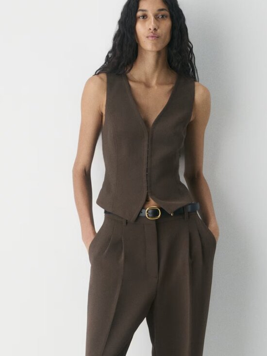 Aritzia Tops - Aritzia Attire Vest - Crepette